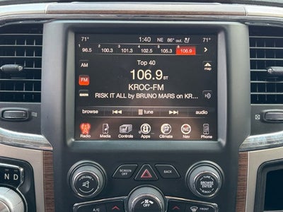 2017 RAM 1500 Laramie Crew Cab 4x4 5'7" Box