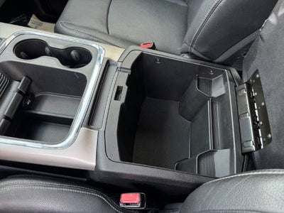 2017 RAM 1500 Laramie Crew Cab 4x4 5'7" Box