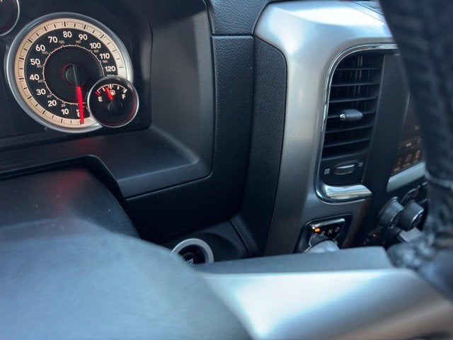 2017 RAM 1500 Laramie Crew Cab 4x4 5'7" Box