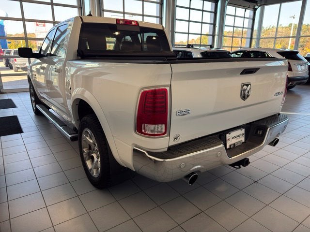 2017 RAM 1500 Laramie Crew Cab 4x4 5'7" Box