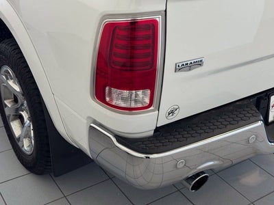 2017 RAM 1500 Laramie Crew Cab 4x4 5'7" Box