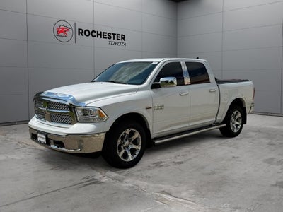 2017 RAM 1500 Laramie Crew Cab 4x4 5'7" Box
