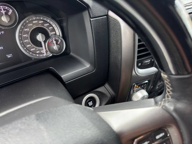 2017 RAM 1500 Limited Crew Cab 4x4 5'7" Box