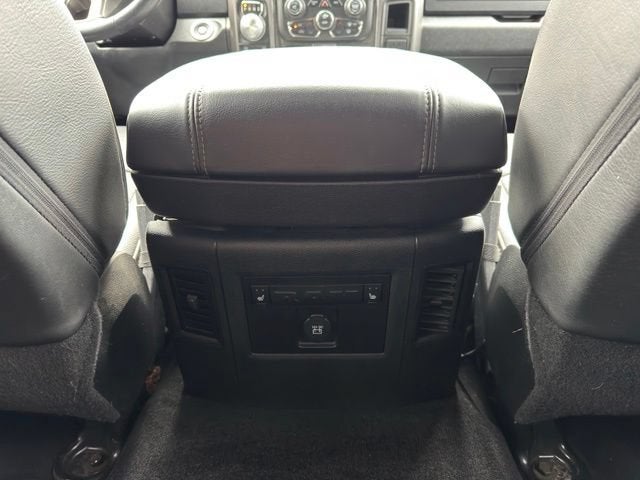 2017 RAM 1500 Limited Crew Cab 4x4 5'7" Box