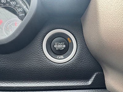 2022 RAM 1500 Laramie Crew Cab 4x4 5'7" Box