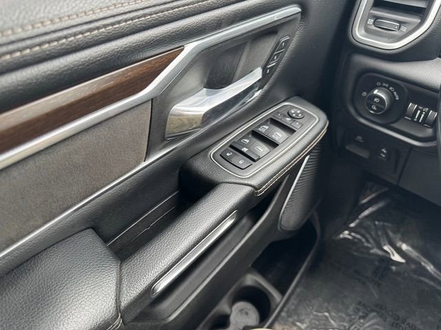 2022 RAM 1500 Laramie Crew Cab 4x4 5'7" Box