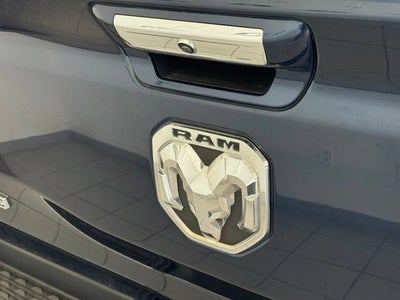 2022 RAM 1500 Laramie Crew Cab 4x4 5'7" Box