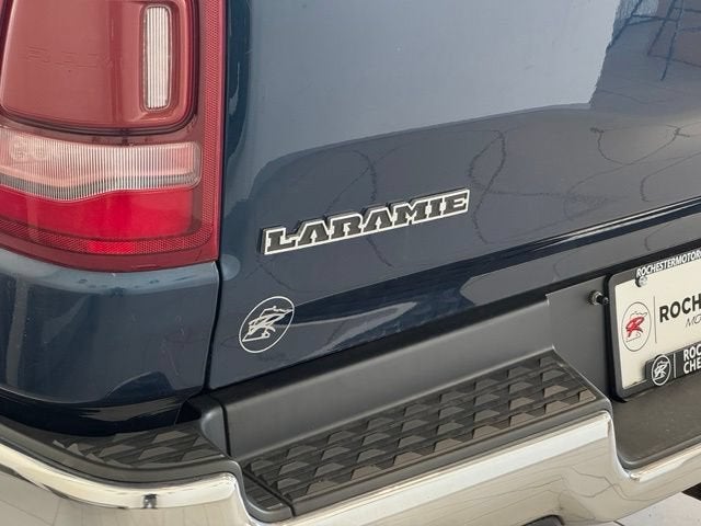 2022 RAM 1500 Laramie Crew Cab 4x4 5'7" Box
