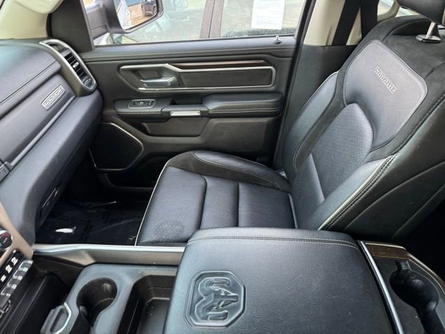 2022 RAM 1500 Laramie Crew Cab 4x4 5'7" Box