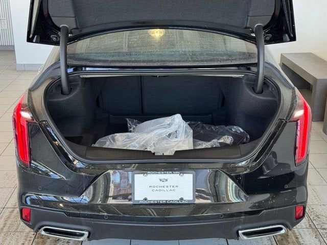 2026 Cadillac CT4 Luxury