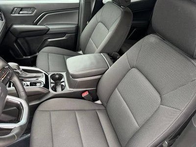 2025 Chevrolet Colorado WT/LT