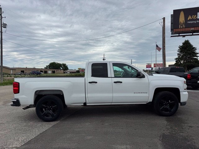 2018 Chevrolet Silverado 1500 Custom