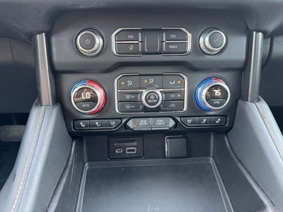 2021 GMC Yukon XL AT4