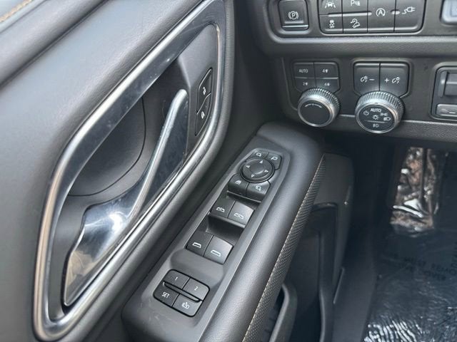 2021 GMC Yukon XL AT4