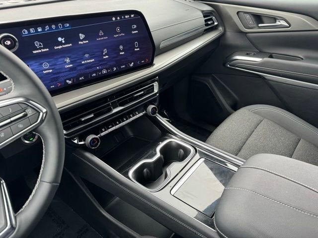 2024 Chevrolet Traverse LS