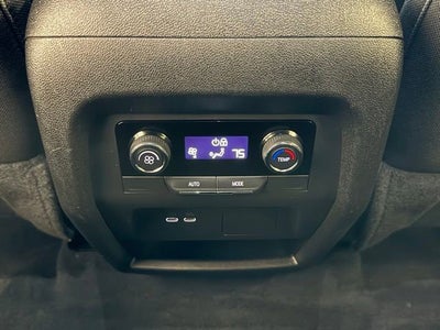 2024 Chevrolet Traverse LS