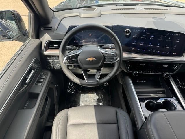 2025 Chevrolet Suburban LT