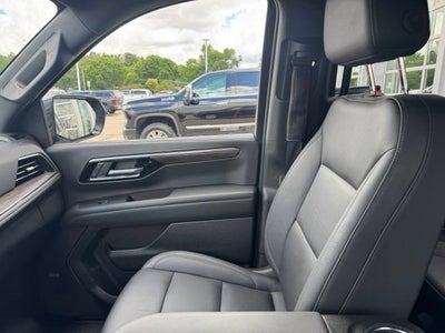 2025 Chevrolet Suburban LT