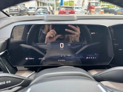2025 Chevrolet Suburban LT