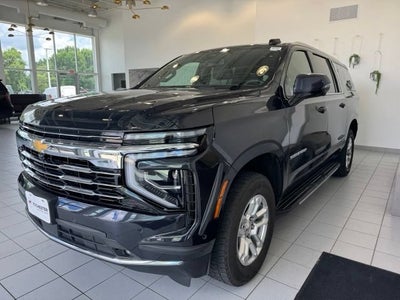 2025 Chevrolet Suburban LT