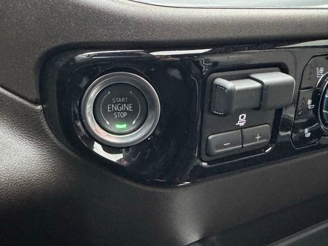 2025 GMC Sierra 3500 HD SLT