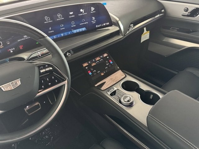 2026 Cadillac VISTIQ Luxury