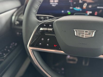 2026 Cadillac VISTIQ Luxury