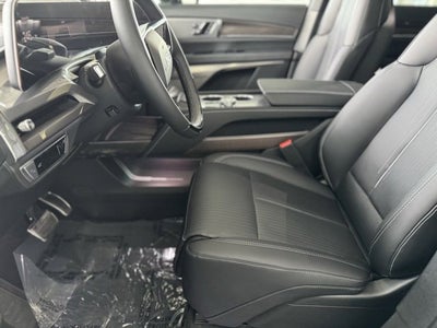 2026 Cadillac VISTIQ Luxury