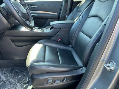 2025 Cadillac XT4 Premium Luxury