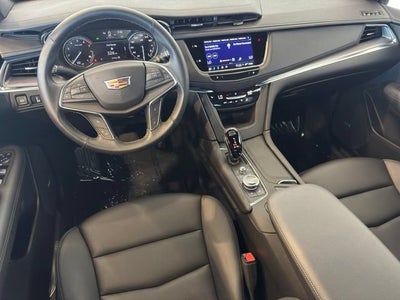 2026 Cadillac XT5 Luxury