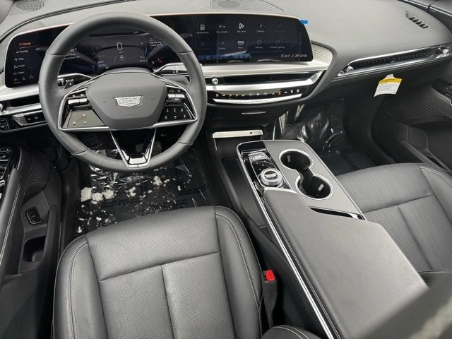 2025 Cadillac LYRIQ Luxury 1