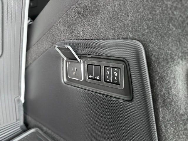 2026 Cadillac Escalade Platinum Luxury