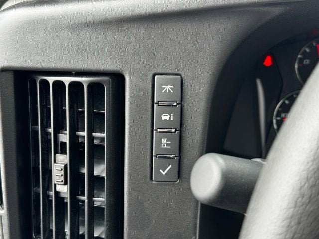 2026 Chevrolet Express Cutaway 3500 1WT