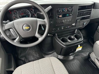 2026 Chevrolet Express Cutaway 3500 1WT