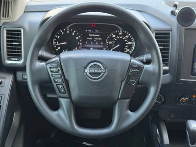 2022 Nissan Frontier Crew Cab SV 4x4