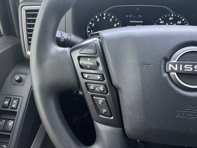 2022 Nissan Frontier Crew Cab SV 4x4