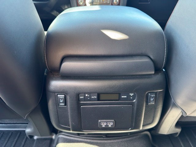 2017 Nissan Armada Platinum