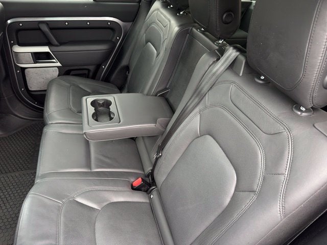 2023 Land Rover Defender 130 SE