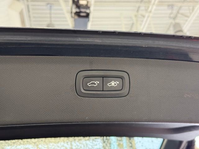 2021 Volvo XC90 Inscription Expression