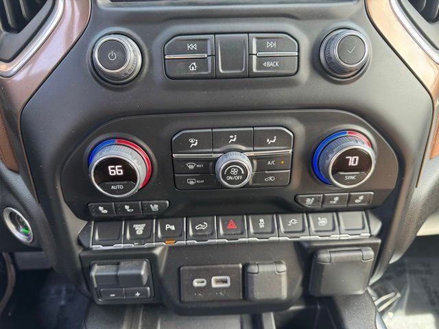 2022 Chevrolet Silverado 3500HD High Country