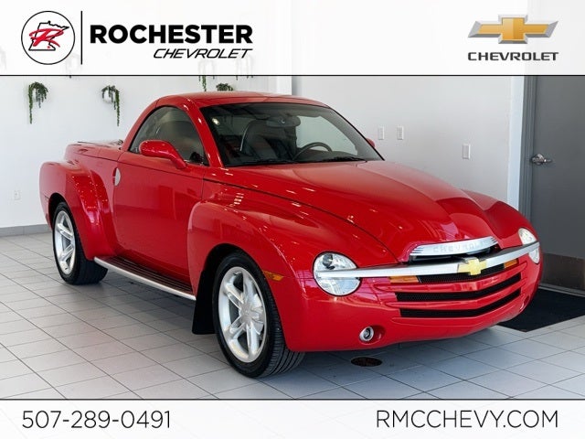 2004 Chevrolet SSR Base