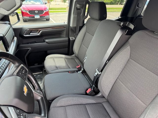 2024 Chevrolet Silverado 1500 LT LT1
