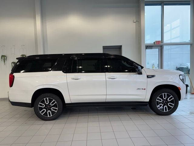 2024 GMC Yukon XL AT4