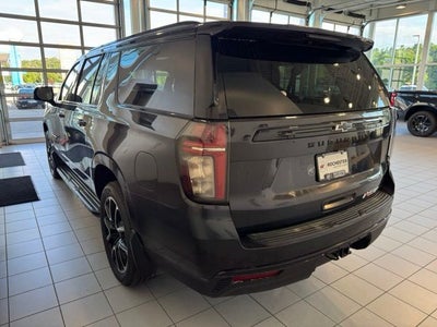 2023 Chevrolet Suburban RST