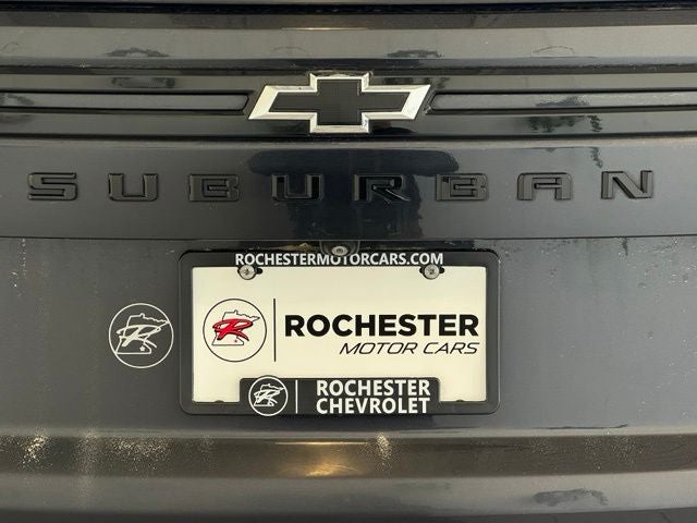 2023 Chevrolet Suburban RST