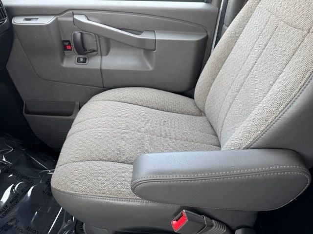 2021 GMC Savana 3500 Work Van