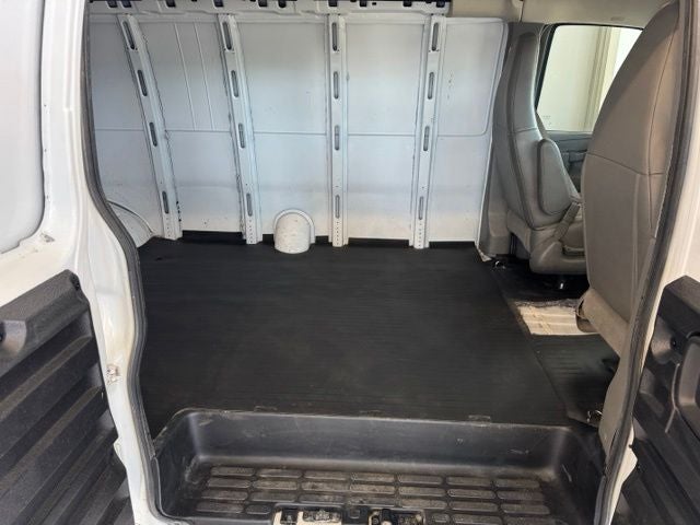 2021 GMC Savana 3500 Work Van
