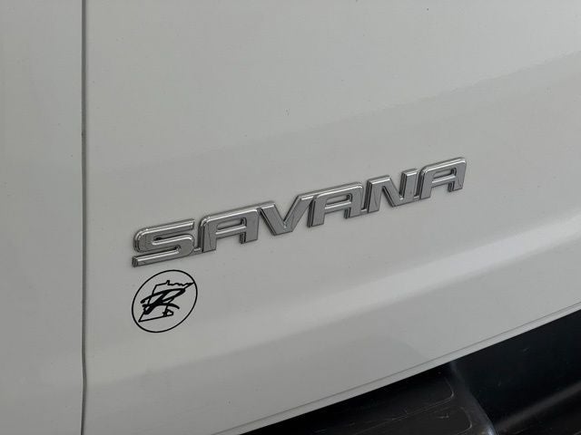 2021 GMC Savana 3500 Work Van