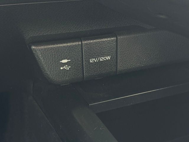 2018 Toyota Camry Hybrid LE