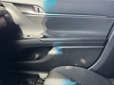 2018 Toyota Camry Hybrid LE